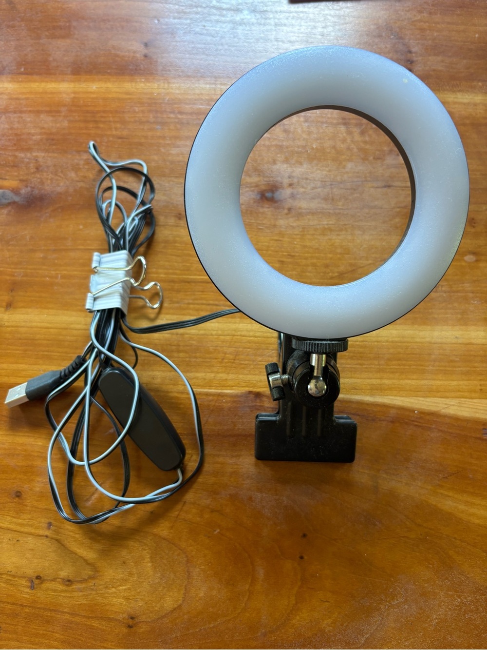 USB Powered White Ring Light with Adjustable Clip Mount